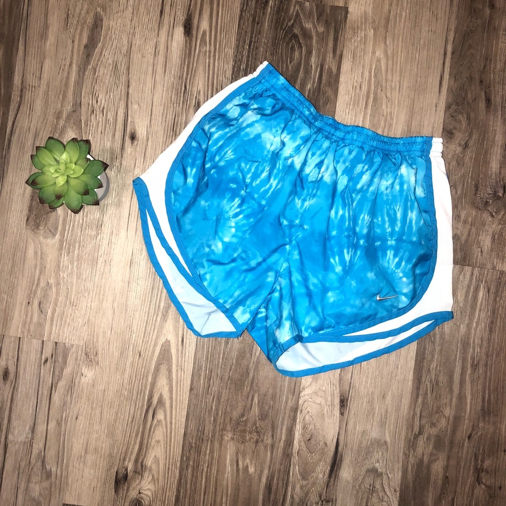 Nike | Women’s Tye-Dye Athletic Shorts Small